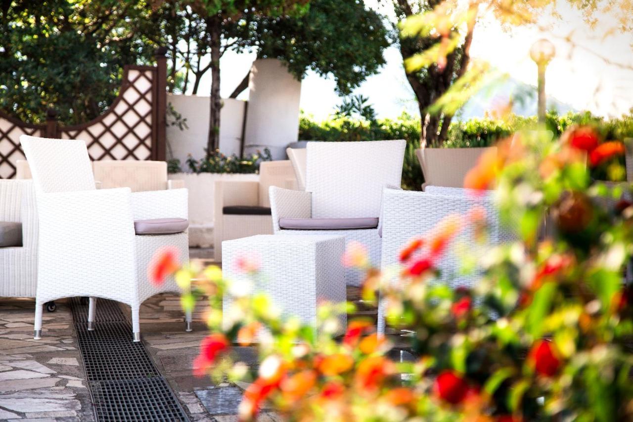 Hotel Mediterraneo Sapri Esterno foto