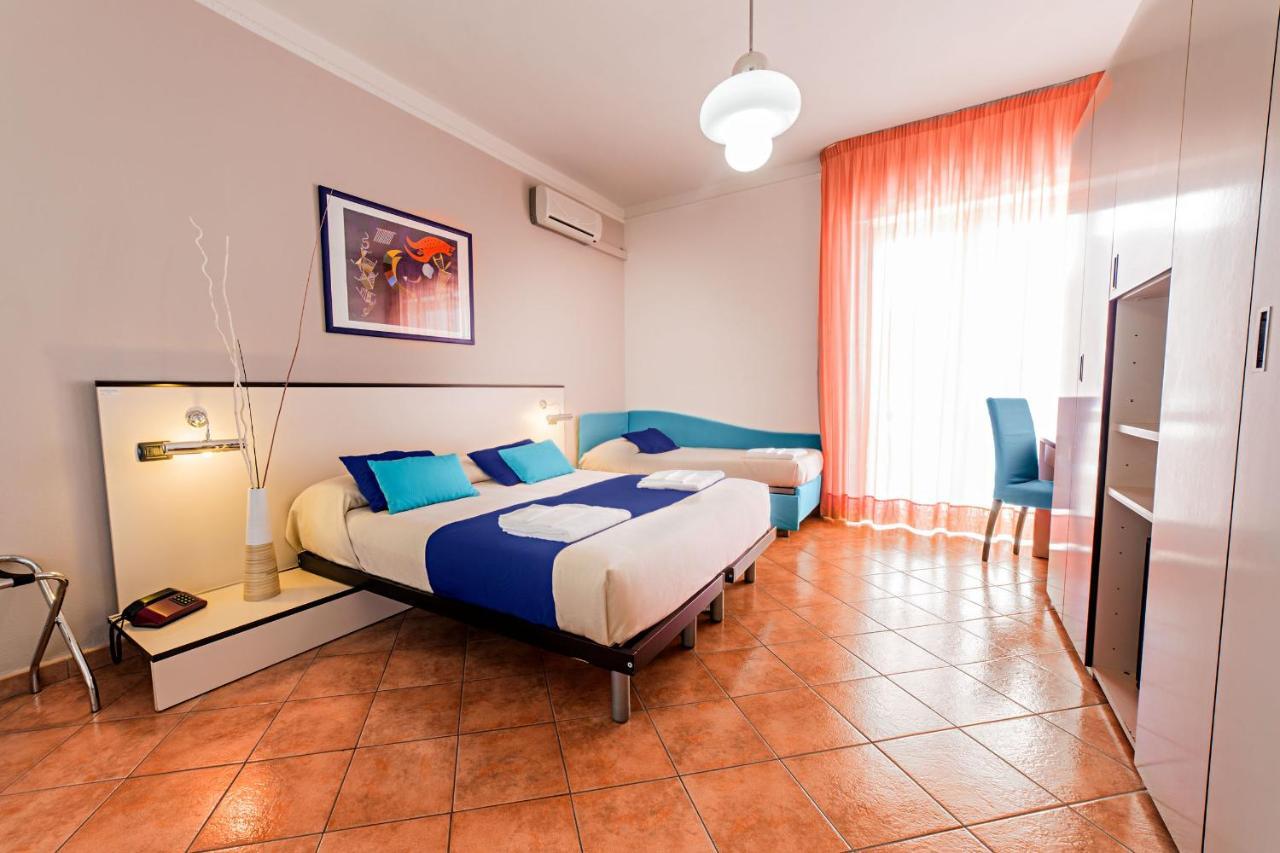 Hotel Mediterraneo Sapri Esterno foto